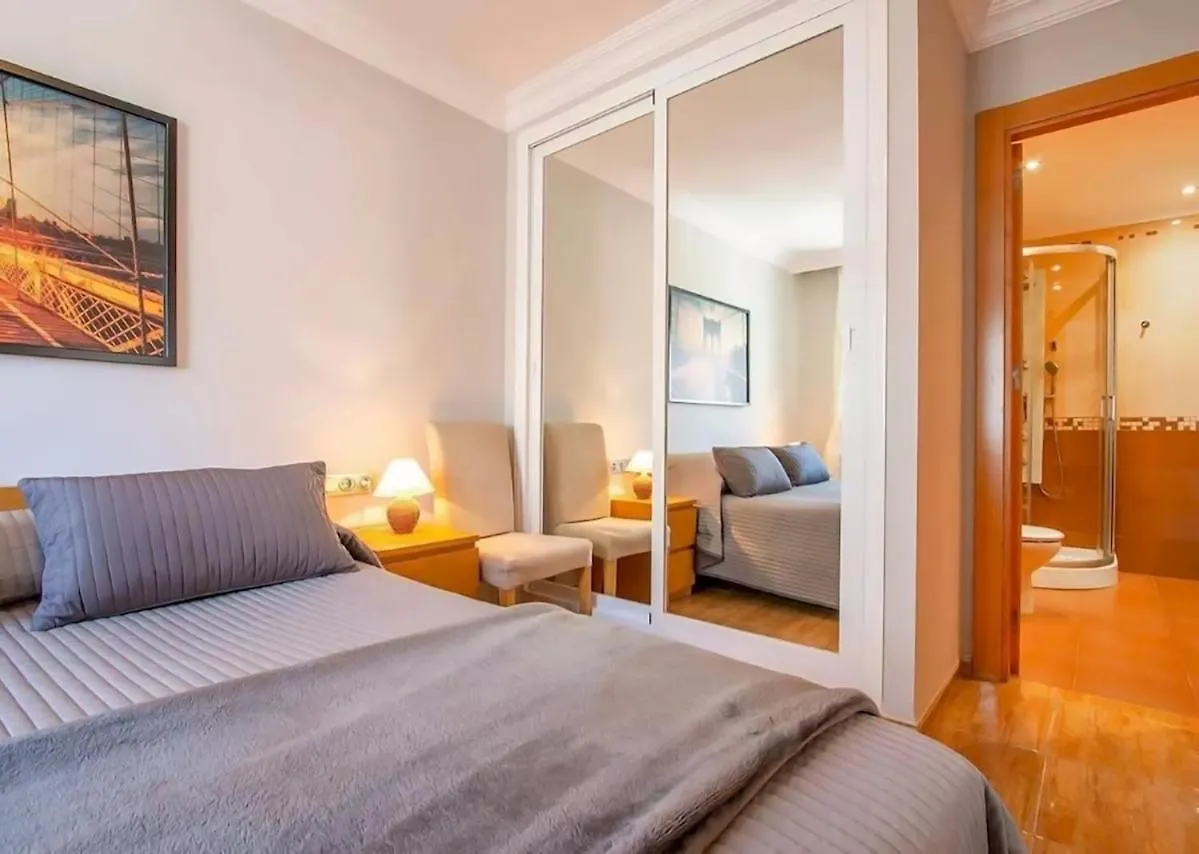 Apt Torre Del Mar Nerja Apartment